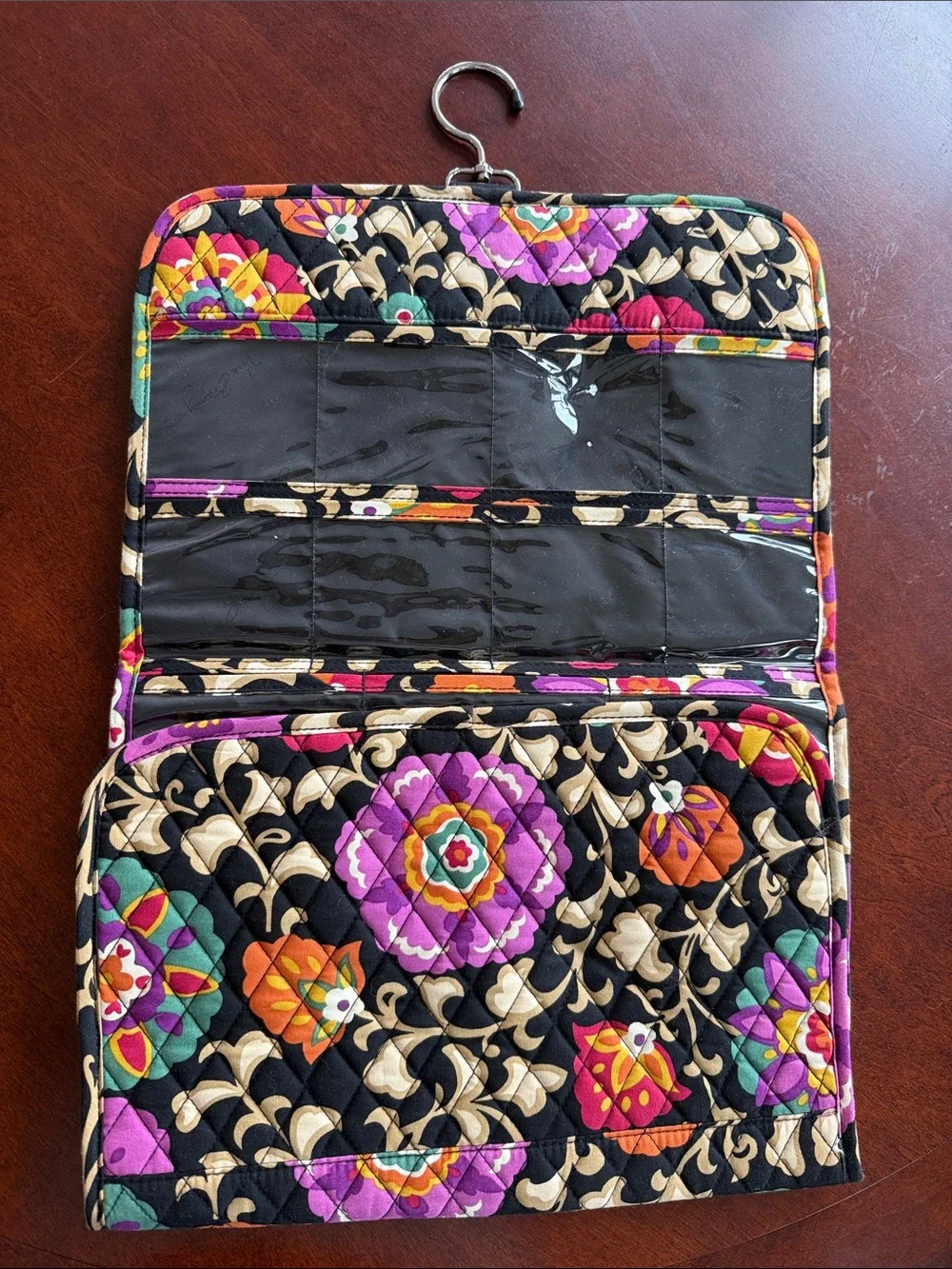 VERA BRADLEY Keep it up hanging travel organizer RETIRED Suzani pattern